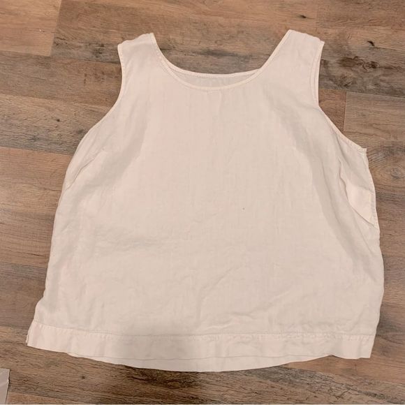 Women’s sleeveless blouse Size: M - Picture 1 of 4